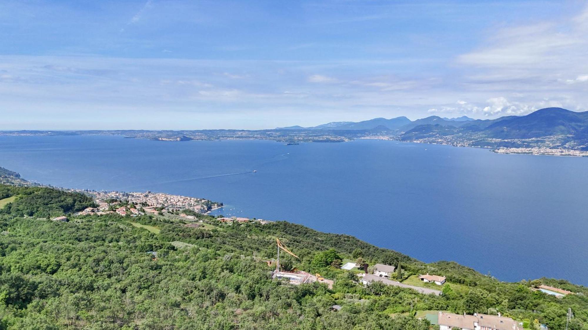 Апартаменты Garda Panoramic House Альбизано Экстерьер фото